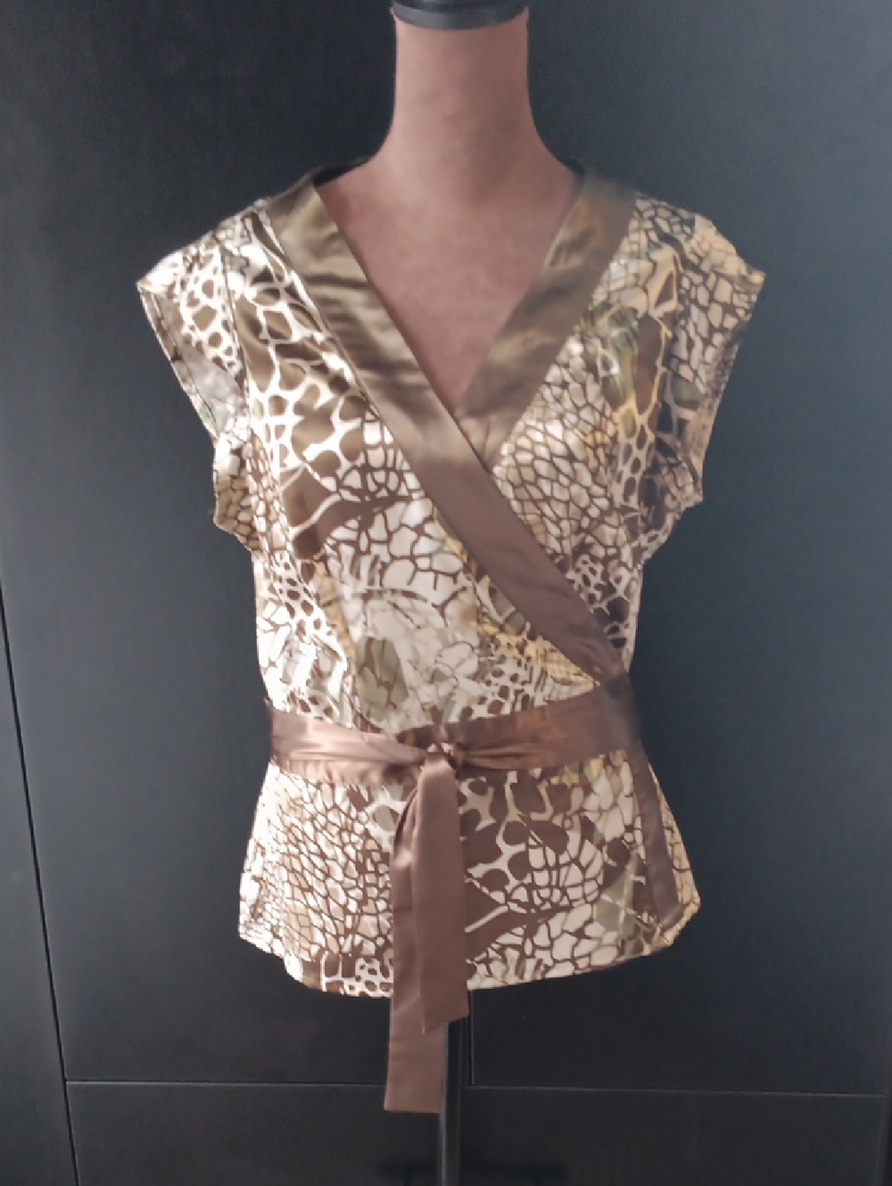 Vertigo Paris Printed Wrap Top Satin Trim Tie Waist Blouse Medium